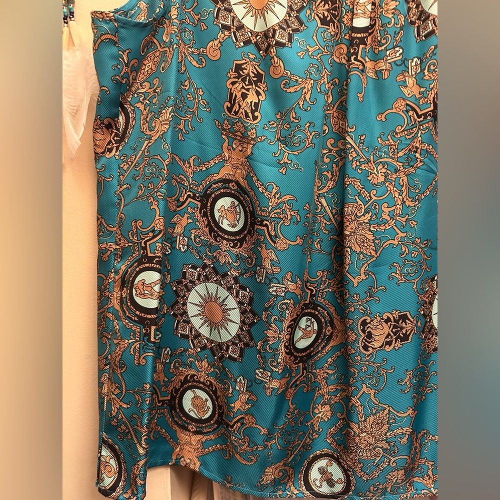 Talbots NWOT Silk File Top Zodiac Print sz 20 sleeveless turquoise, gold, white - Picture 9 of 15